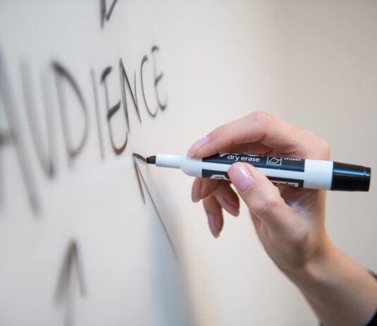 Augmented Reality in Marketing: The Next Big Thing for Social Media Campaigns Photo Augmented Reality Marketing