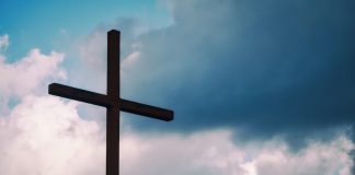 Trends in Cross-Border E-Commerce: Breaking Barriers in 2024 Photo Cross-Border E-Commerce